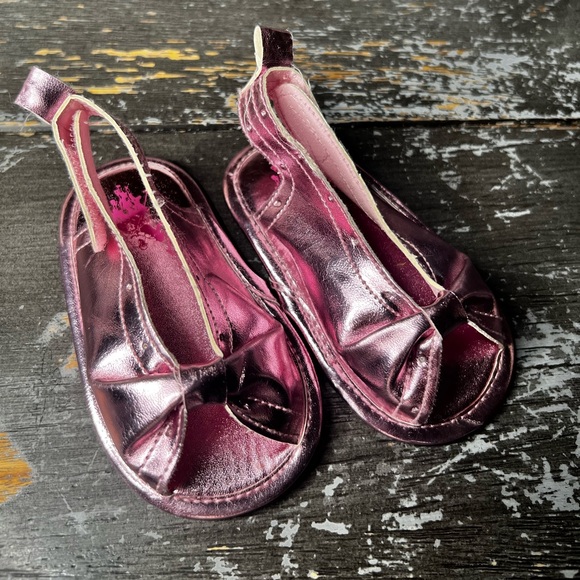 US Polo Assn. | Metallic Pink Baby Sandals - Picture 1 of 4